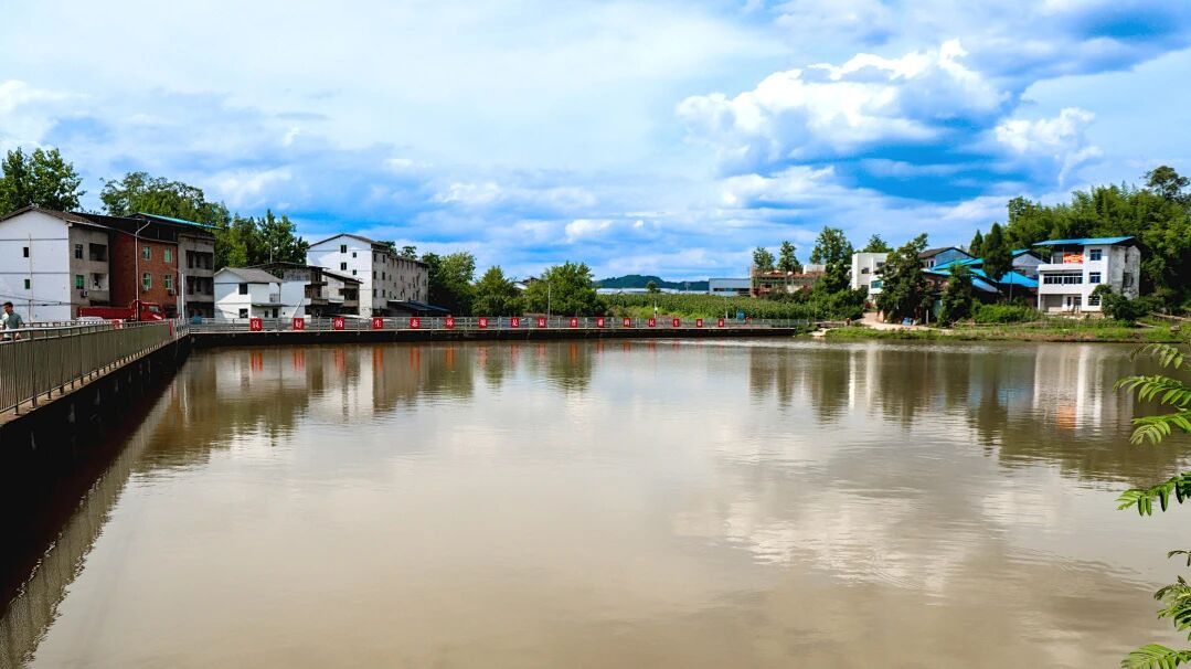 改善生態(tài)環(huán)境 造福一方百姓